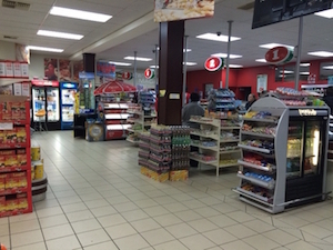 Franchised supermarket in busy shopping centre for sale